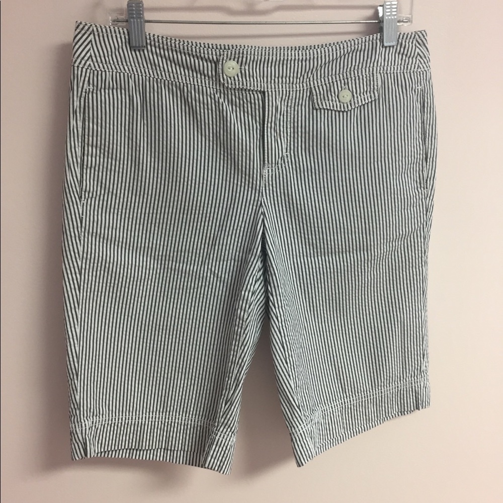 ⬇️ Gray & White Stripe Shorts Tommy Hilfiger